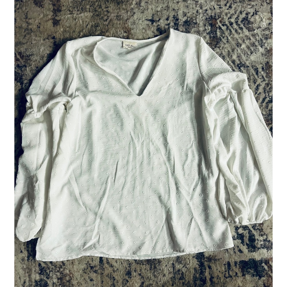 143 Story by Line Up White Swiss Dot V-Neck Balloon Sleeve Blouse Top-M